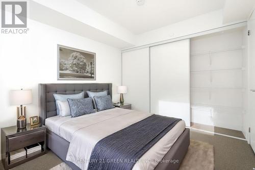 403 - 120 Varna Drive, Toronto, ON - Indoor Photo Showing Bedroom