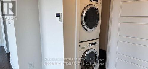 718 - 8200 Birchmount Road, Markham, ON - Indoor Photo Showing Laundry Room