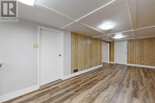 211 Axminster Drive, Richmond Hill, ON - Indoor Photo Showing Other Room