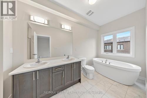 38 Singhampton Road, Vaughan, ON - Indoor Photo Showing Bathroom