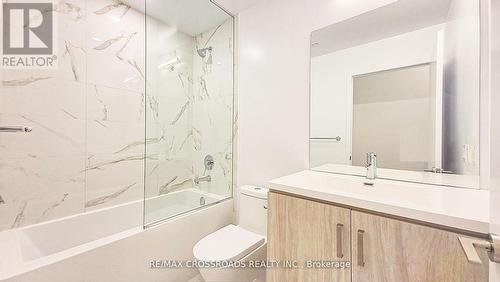 508 - 10 Honeycrisp Crescent, Vaughan, ON - Indoor Photo Showing Bathroom