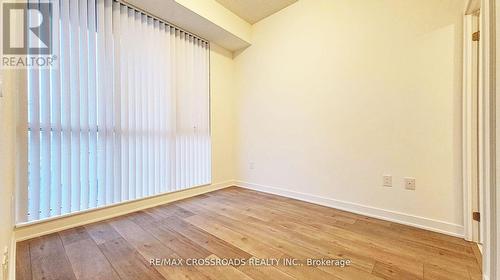 508 - 10 Honeycrisp Crescent, Vaughan, ON - Indoor Photo Showing Other Room