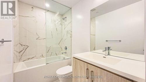 508 - 10 Honeycrisp Crescent, Vaughan, ON - Indoor Photo Showing Bathroom