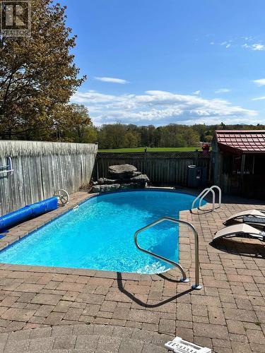 136 Lillian Crescent, Barrie, ON - Outdoor With In Ground Pool