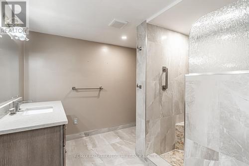 136 Lillian Crescent, Barrie, ON - Indoor Photo Showing Bathroom