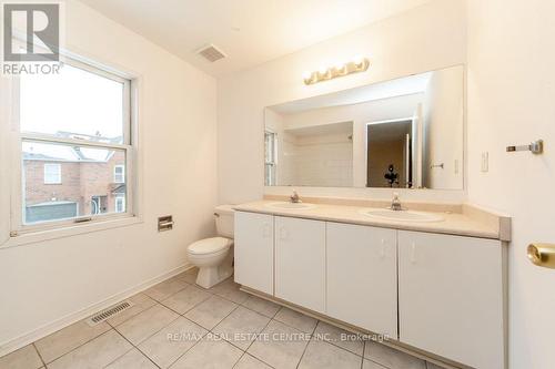 34B - 5865 Dalebrook Crescent, Mississauga, ON - Indoor Photo Showing Bathroom