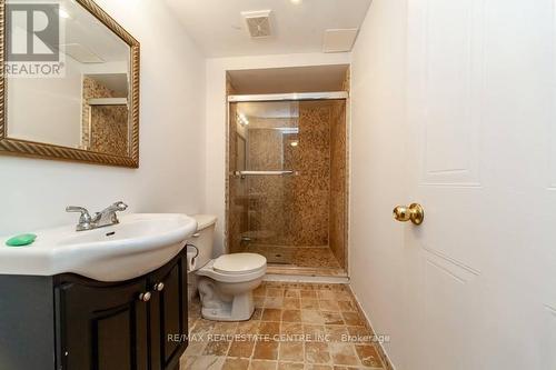 34B - 5865 Dalebrook Crescent, Mississauga, ON - Indoor Photo Showing Bathroom