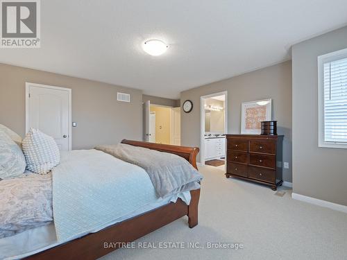 3255 Mccurdy Court, Burlington, ON - Indoor Photo Showing Bedroom