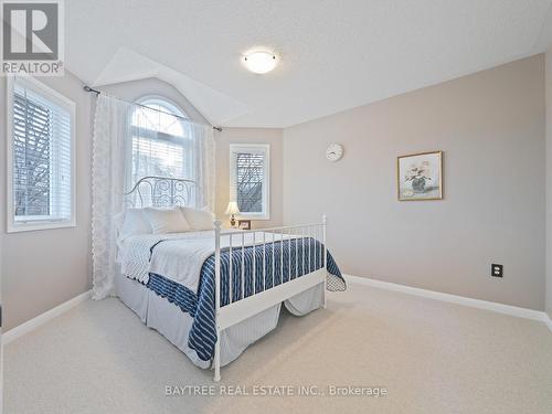 3255 Mccurdy Court, Burlington, ON - Indoor Photo Showing Bedroom