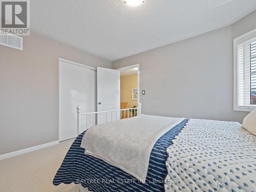 3255 Mccurdy Court, Burlington, ON - Indoor Photo Showing Bedroom