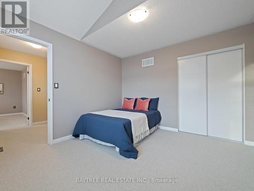 3255 Mccurdy Court, Burlington, ON - Indoor Photo Showing Bedroom