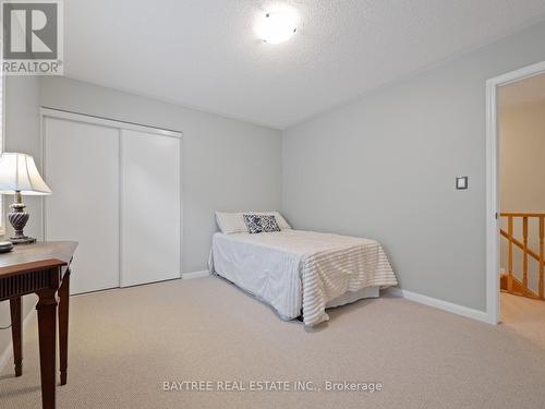 3255 Mccurdy Court, Burlington, ON - Indoor Photo Showing Bedroom