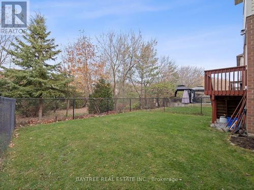 3255 Mccurdy Court, Burlington, ON - Outdoor