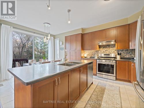 3255 Mccurdy Court, Burlington, ON - Indoor Photo Showing Kitchen With Double Sink