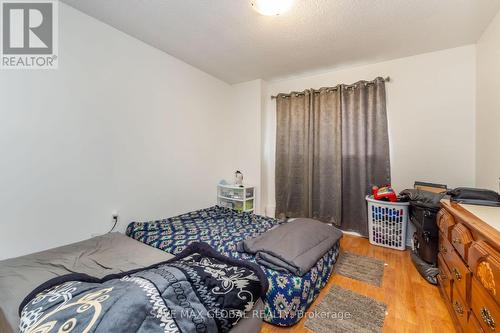 30 Rodwell Court, Brampton, ON - Indoor Photo Showing Bedroom