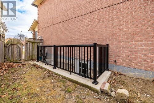 30 Rodwell Court, Brampton, ON - Outdoor With Exterior