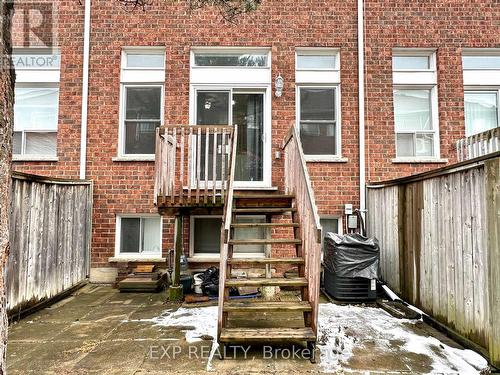 35 - 6060 Snowy Owl Crescent, Mississauga, ON - Outdoor