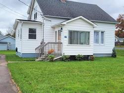 27 Allison Avenue  Amherst, NS B4H 3V3