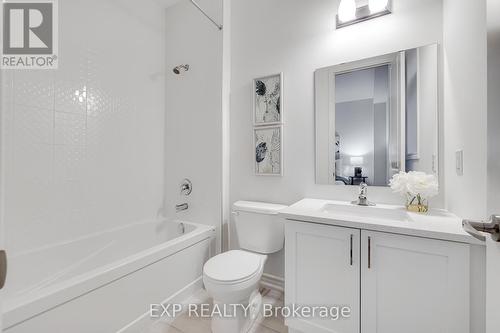 44 Magnolia Avenue, Adjala-Tosorontio, ON - Indoor Photo Showing Bathroom