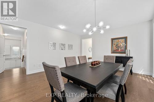 101 Kingknoll Crescent, Georgina, ON - Indoor Photo Showing Dining Room