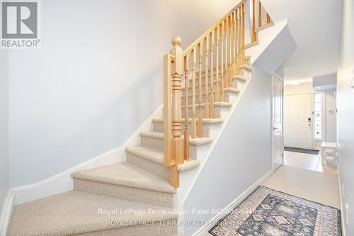 2 - 2220 Queensway Drive, Burlington, ON - Indoor Photo Showing Other Room