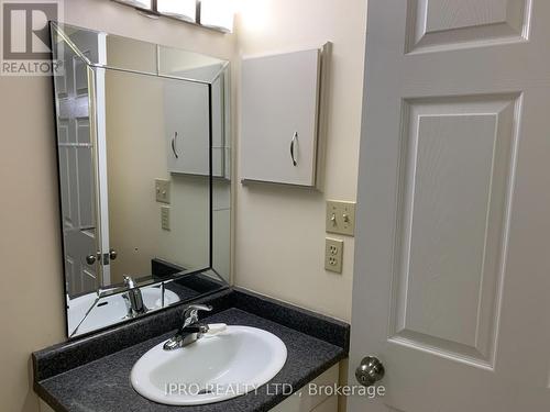 1407 - 350 Rathburn Road W, Mississauga, ON - Indoor Photo Showing Bathroom