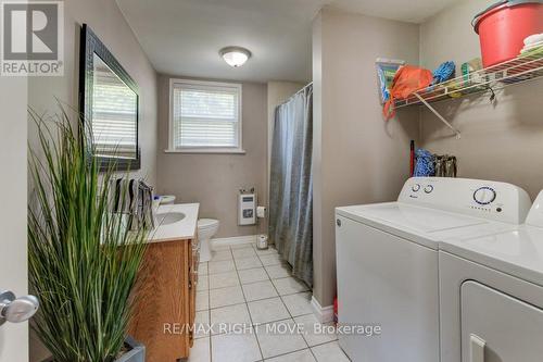 98 Snyder'S Road E, Wilmot, ON - Indoor Photo Showing Laundry Room