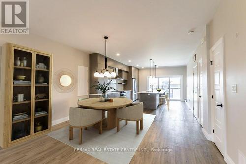 905 - 361 Quarter Town Line Road, Tillsonburg, ON - Indoor Photo Showing Dining Room