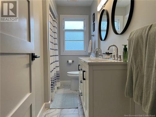 15 Fenton Drive, Saint John, NB - Indoor Photo Showing Bathroom