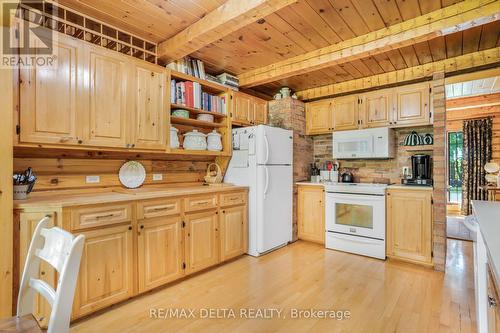 6758 Newton Road E, Champlain, ON - Indoor Photo Showing Kitchen