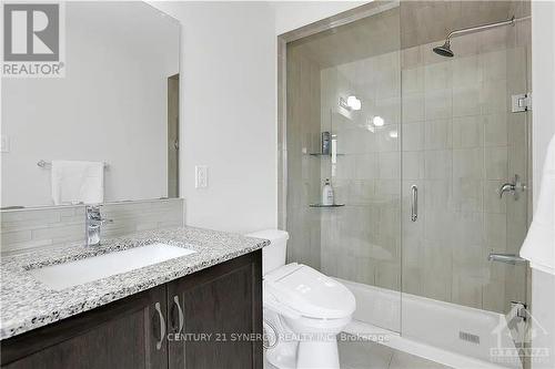 402 Cope Drive, Ottawa, ON - Indoor Photo Showing Bathroom