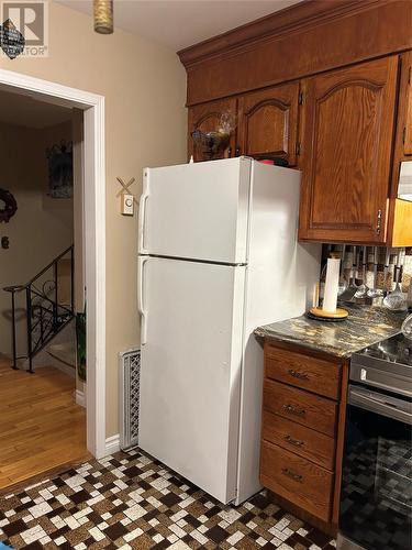 14 Dunn'S Place, St John'S, NL - Indoor Photo Showing Kitchen