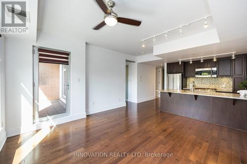 405 - 131 Holland Avenue, Ottawa, ON - Indoor Photo Showing Kitchen