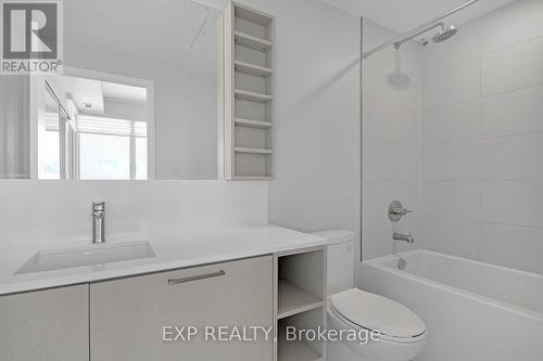 1120 - 19 Western Battery Road, Toronto, ON - Indoor Photo Showing Bathroom