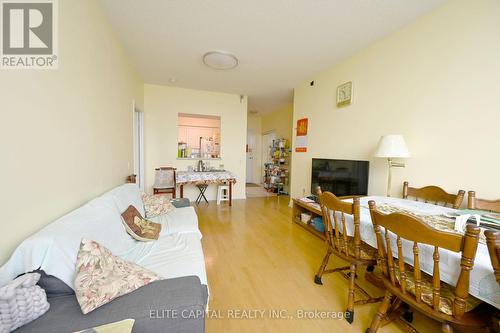 Ph8 - 3088 Kennedy Road, Toronto, ON - Indoor Photo Showing Dining Room