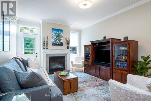 19 - 110 Napier Street, Blue Mountains (Thornbury), ON - Indoor Photo Showing Living Room With Fireplace