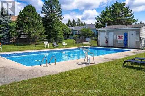 19 - 110 Napier Street, Blue Mountains (Thornbury), ON - Outdoor With In Ground Pool With Backyard