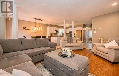 162 Bridlewreath Street, Kitchener, ON - Indoor Photo Showing Living Room