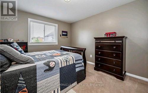 162 Bridlewreath Street, Kitchener, ON - Indoor Photo Showing Bedroom