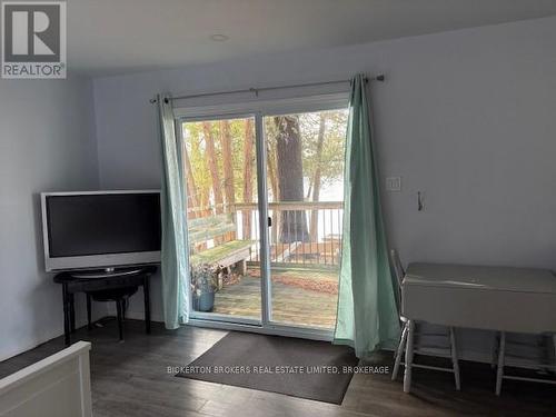 108 Lb7A Road, Rideau Lakes, ON - Indoor Photo Showing Other Room