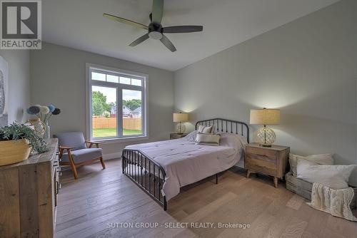 15 John Street S, Bluewater (Zurich), ON - Indoor Photo Showing Bedroom