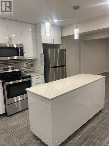 2788 Pimlico Crescent, Ottawa, ON - Indoor Photo Showing Kitchen With Stainless Steel Kitchen