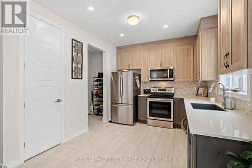 108 Rugosa Street, Ottawa, ON - Indoor Photo Showing Kitchen