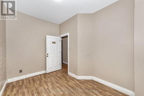 21 Raymond Street, Ottawa, ON - Indoor Photo Showing Other Room