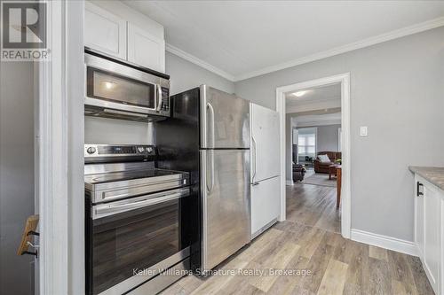 94 Glenmount Avenue, Hamilton (Ainslie Wood), ON - Indoor Photo Showing Kitchen