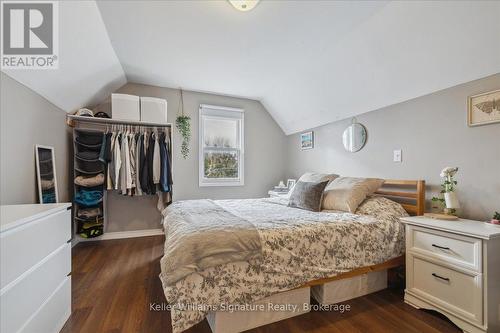 94 Glenmount Avenue, Hamilton (Ainslie Wood), ON - Indoor Photo Showing Bedroom