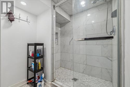 94 Glenmount Avenue, Hamilton (Ainslie Wood), ON - Indoor Photo Showing Bathroom