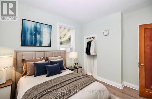 223 Niagara Street, St. Catharines (445 - Facer), ON - Indoor Photo Showing Bedroom