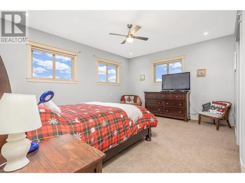 1011 Mt. Ida Drive, Vernon, BC - Indoor Photo Showing Bedroom