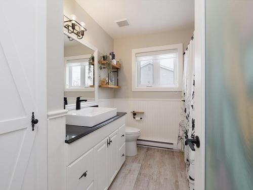 Salle de bains - 115 Rue Normand, Les Cèdres, QC - Indoor Photo Showing Bathroom